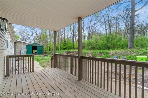 Exterior - 6575 Ann Arbor Rd, Jackson, MI 49201 photo 2 of 4