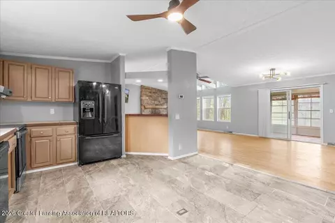 Entry Way - 6575 Ann Arbor Rd, Jackson, MI 49201 photo 3 of 3