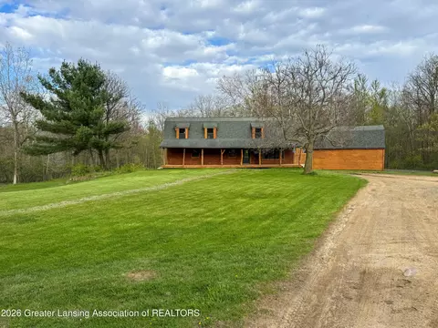 11965 Berryville Rd, Rives Junction, MI 49277