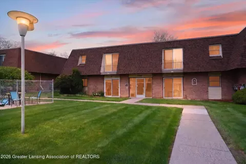 4809 Gull Rd #23, Lansing, MI 48917