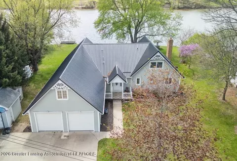 4941 Skyline Dr, Perrinton, MI 48871