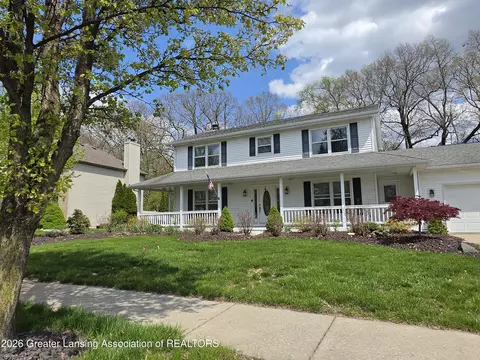 301 Windy Rush Ln, Dewitt, MI 48820