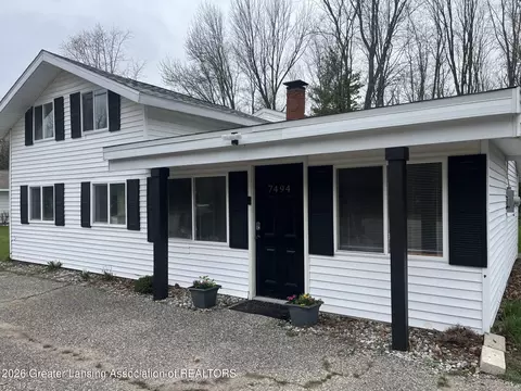 7494 E Houghton Lake Dr, Houghton Lake, MI 48629
