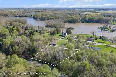 00 Woodlawn Ct, Perrinton, MI 48871