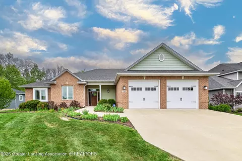 2160 Fresno Ln, East Lansing, MI 48823