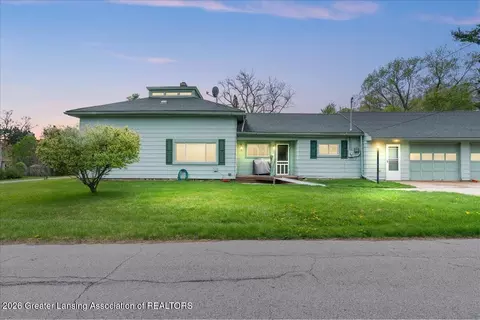 143 E High St, Ovid, MI 48866