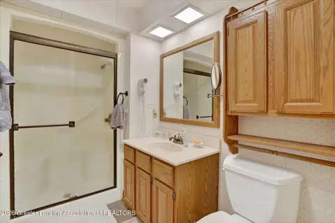 Bath - 207 E Mcconnell St, Saint Johns, MI 48879 photo 2 of 5