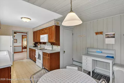 Kitchen - 207 E Mcconnell St, Saint Johns, MI 48879 photo 5 of 5