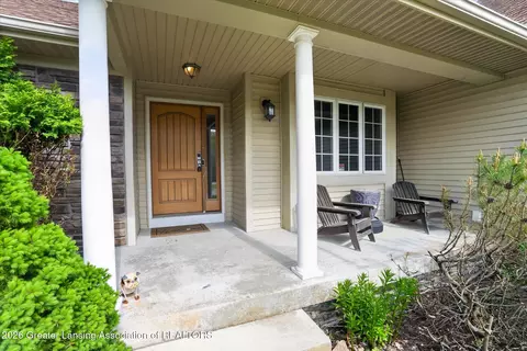 Exterior - 14301 S Kyle Rd, Haslett, MI 48840 photo 7 of 11