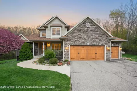 14301 S Kyle Rd, Haslett, MI 48840