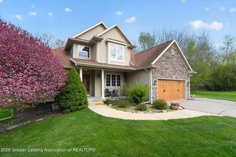 Exterior - 14301 S Kyle Rd, Haslett, MI 48840 photo 4 of 11