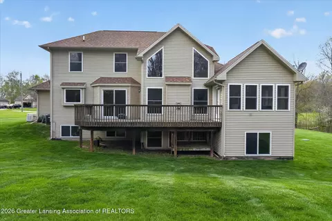 Exterior - 14301 S Kyle Rd, Haslett, MI 48840 photo 9 of 11