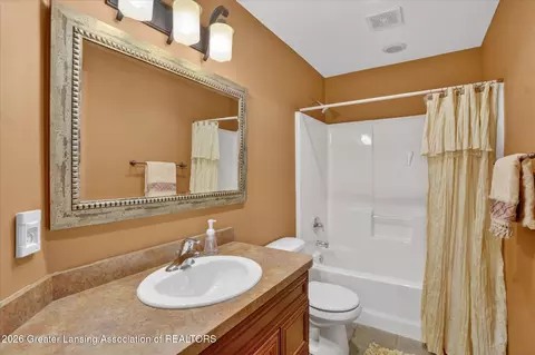 Bath - 14301 S Kyle Rd, Haslett, MI 48840 photo 5 of 5