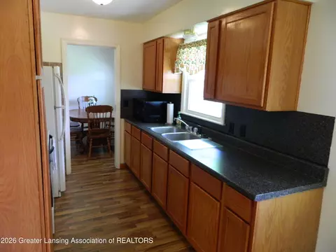 Kitchen - 4123 Devonshire Ave, Lansing, MI 48910 photo 1 of 3