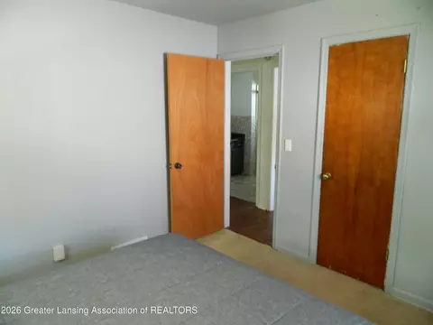 Bedroom - 4123 Devonshire Ave, Lansing, MI 48910 photo 2 of 3