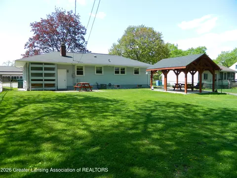 Exterior - 4123 Devonshire Ave, Lansing, MI 48910 photo 4 of 5