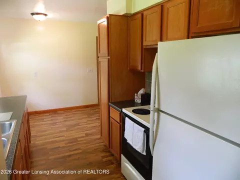 Kitchen - 4123 Devonshire Ave, Lansing, MI 48910 photo 3 of 3