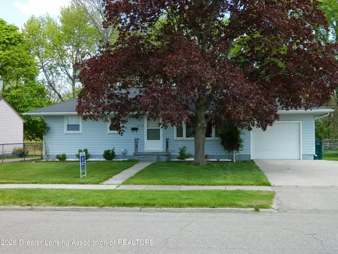 4123 Devonshire Ave, Lansing, MI 48910