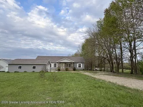 9503 Babcock Rd, Bellevue, MI 49021