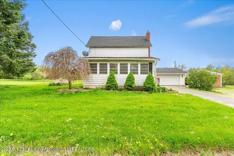 8280 S Dewitt Rd, Dewitt, MI 48820