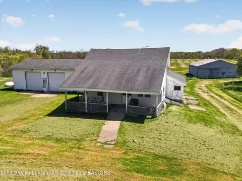 3565 S Lacey Lake Rd, Bellevue, MI 49021
