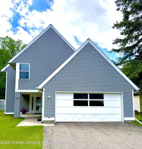 6135 Pollard Ave, East Lansing, MI 48823