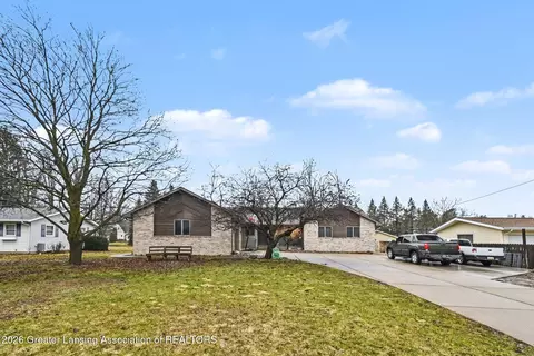 7383 E Saint Joe Hwy, Grand Ledge, MI 48837