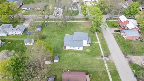 View/Area - 208 Dutton St, Eaton Rapids, MI 48827 photo 2 of 6