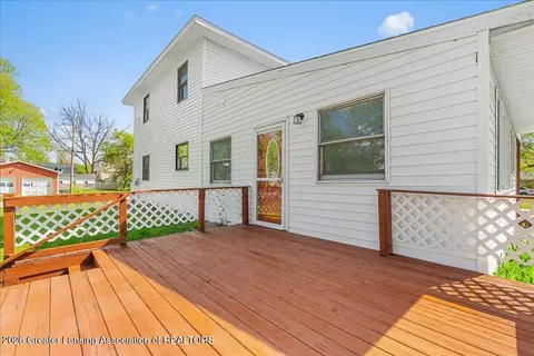 Exterior - 208 Dutton St, Eaton Rapids, MI 48827 photo 1 of 3
