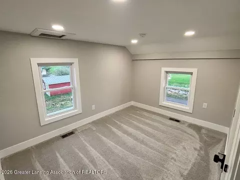 Bedroom - 2584 E Gresham Hwy, Charlotte, MI 48813 photo 3 of 3