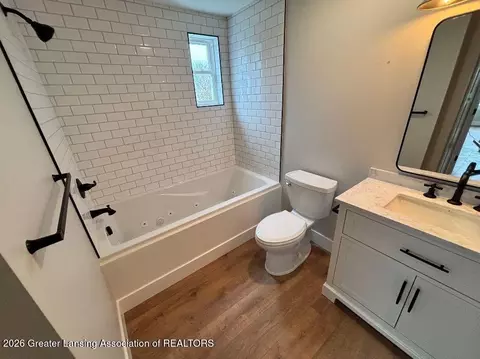 Bath - 2584 E Gresham Hwy, Charlotte, MI 48813 photo 1 of 2