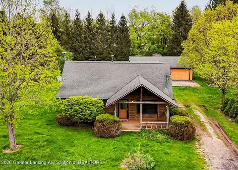 857 Bulling Ln, Charlotte, MI 48813