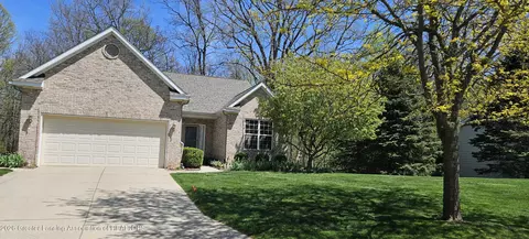 2353 Sapphire Ln, East Lansing, MI 48823