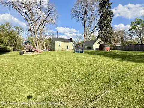 Exterior - 821 Clark Rd, Lansing, MI 48917 photo 3 of 4