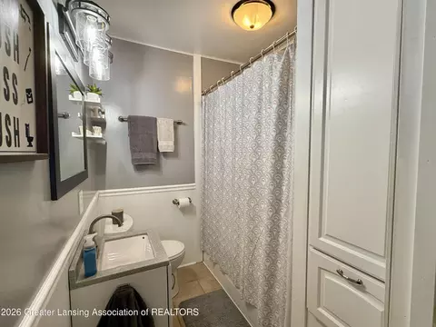 Bath - 821 Clark Rd, Lansing, MI 48917 photo 1 of 1