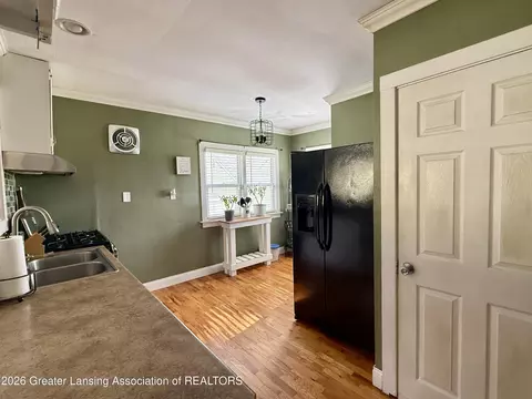 Kitchen - 821 Clark Rd, Lansing, MI 48917 photo 1 of 2