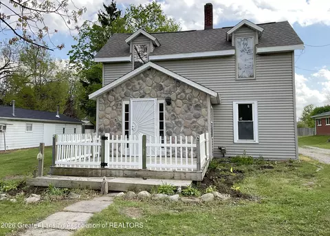 314 Yale St, Olivet, MI 49076