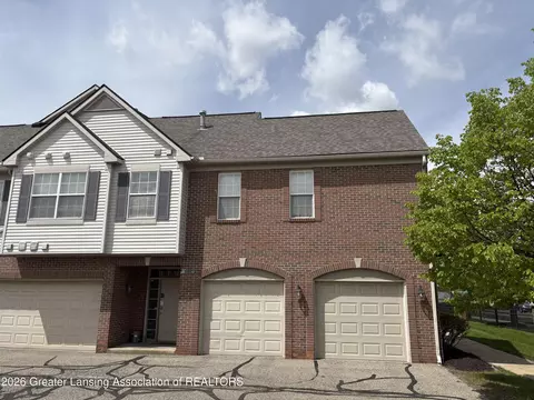 649 Worthington Dr, Lansing, MI 48906