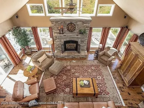 Living - 3518 E Long Lake Rd, Harrison, MI 48625 photo 2 of 5