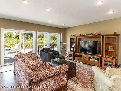 Living - 3518 E Long Lake Rd, Harrison, MI 48625 photo 5 of 5