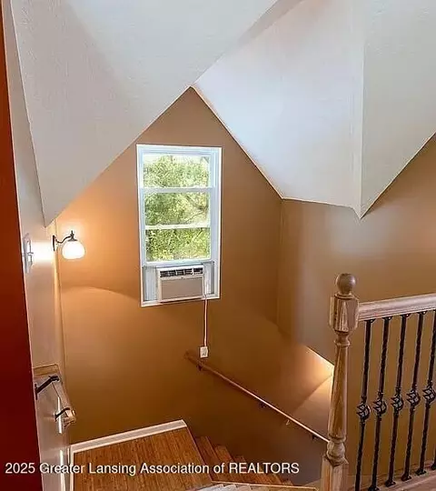 Entry Way - 3518 E Long Lake Rd, Harrison, MI 48625 photo 3 of 3