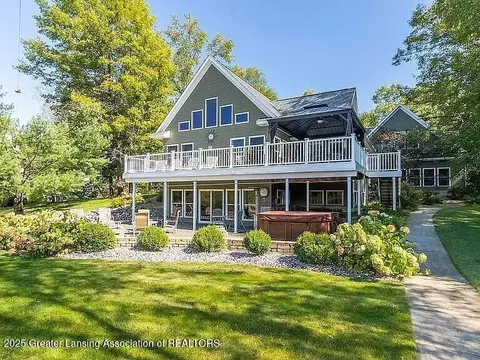 3518 E Long Lake Rd, Harrison, MI 48625