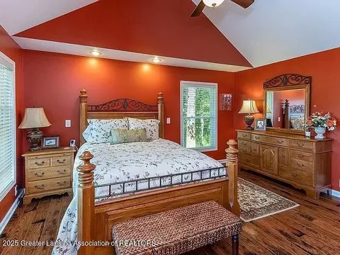 Bedroom - 3518 E Long Lake Rd, Harrison, MI 48625 photo 1 of 10