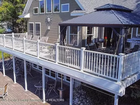 Exterior - 3518 E Long Lake Rd, Harrison, MI 48625 photo 4 of 6