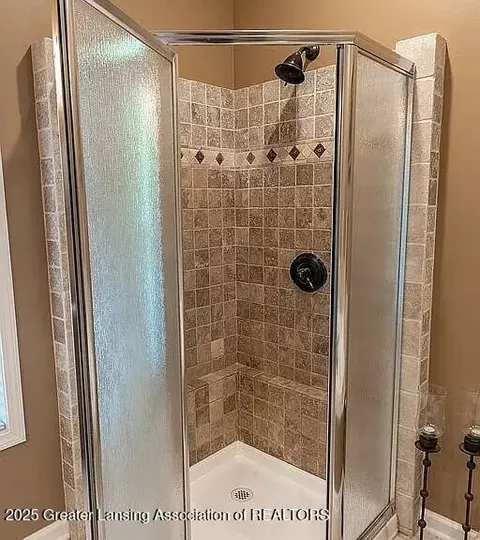 Bath - 3518 E Long Lake Rd, Harrison, MI 48625 photo 5 of 11