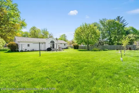 Exterior - 15178 Chetwyn Dr, Lansing, MI 48906 photo 2 of 5