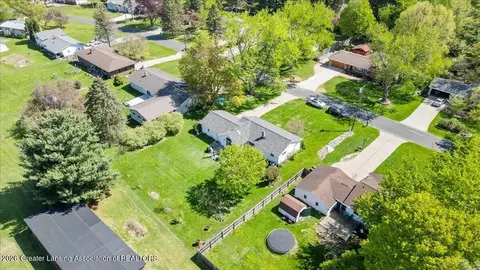 View/Area - 15178 Chetwyn Dr, Lansing, MI 48906 photo 4 of 6