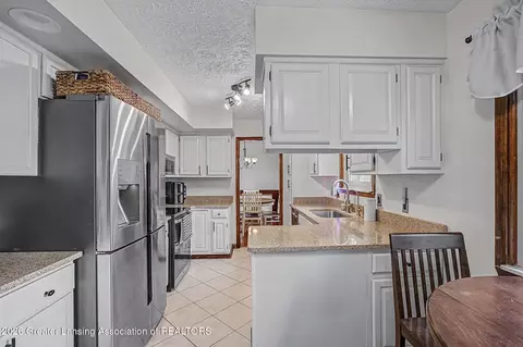 Kitchen - 732 N Edgar Rd, Mason, MI 48854 photo 4 of 5