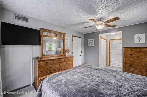 Bedroom - 732 N Edgar Rd, Mason, MI 48854 photo 3 of 10