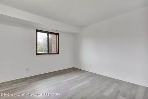 Bedroom - 1747 Maple Ridge Rd #17, Haslett, MI 48840 photo 2 of 2